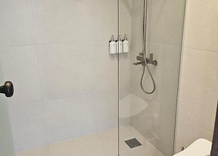 Sagyewon - Jongno Private House With 3 Rooms, 2 Bathrooms, Yard And Jacuzzi *