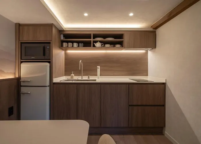 Sagyewon - Jongno Private House With 3 Rooms, 2 Bathrooms, Yard And Jacuzzi Seoul