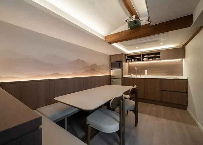 Holiday home Sagyewon - Jongno Private House With 3 Rooms, 2 Bathrooms, Yard And Jacuzzi Seoul